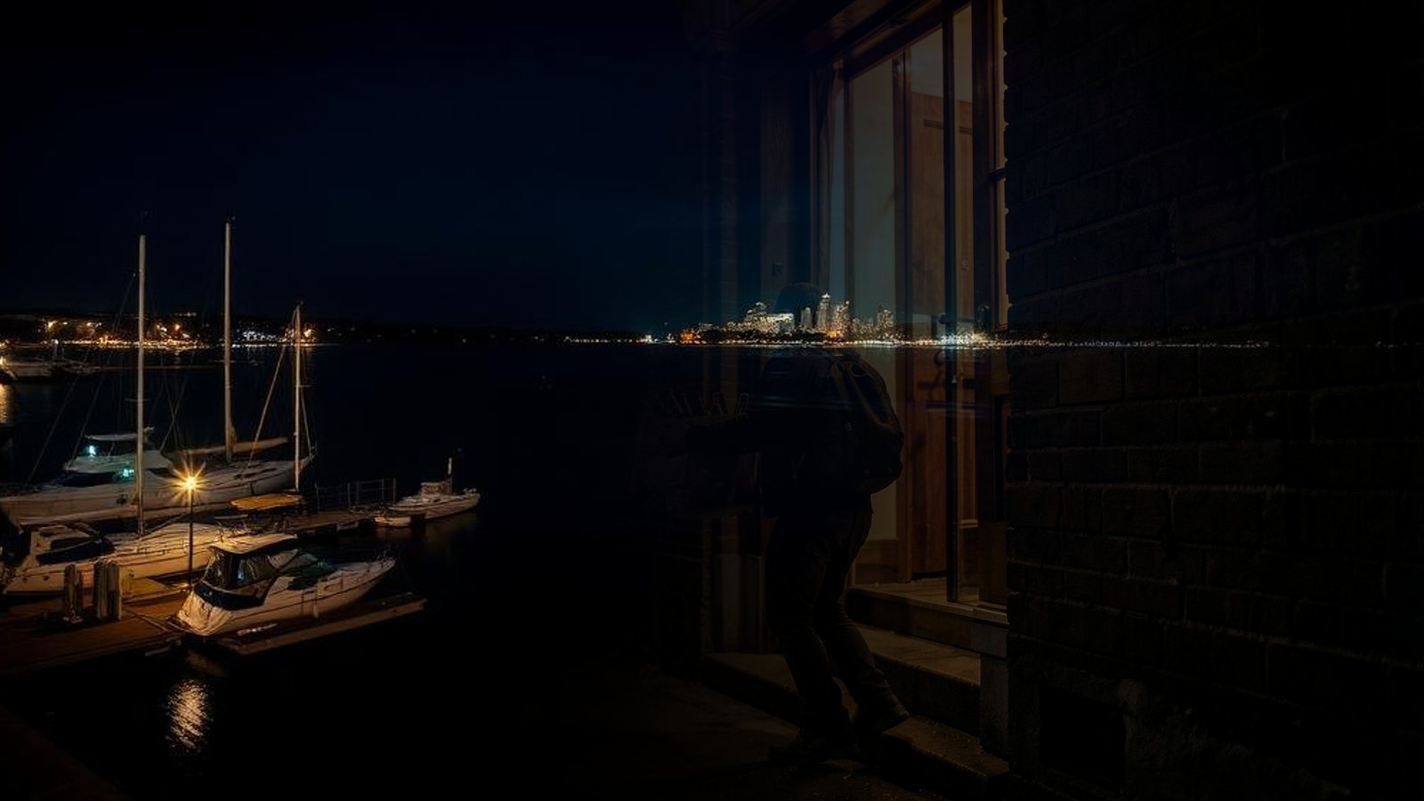24-Hour Delivery in Barrie at night